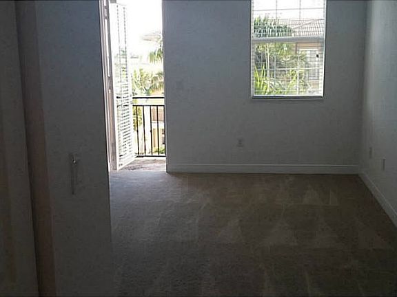 5th image of 865 SW 147th Ave