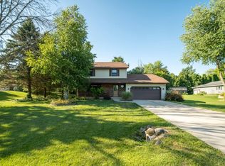 3922 Sunnyvale Dr, Deforest, WI 53532