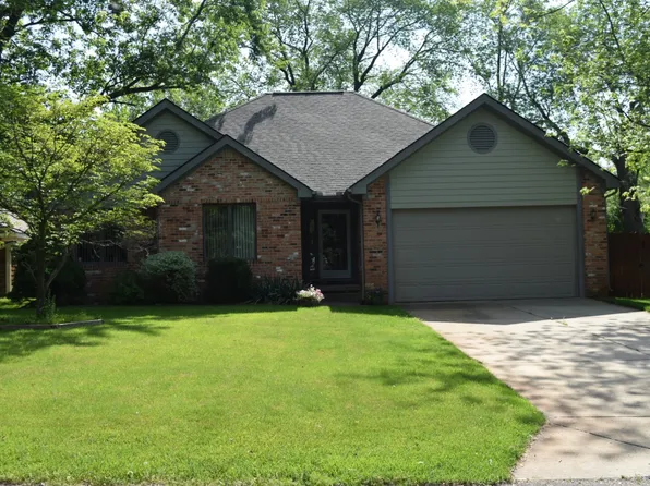 1583 Weymouth Ave, West Bloomfield, MI 48324