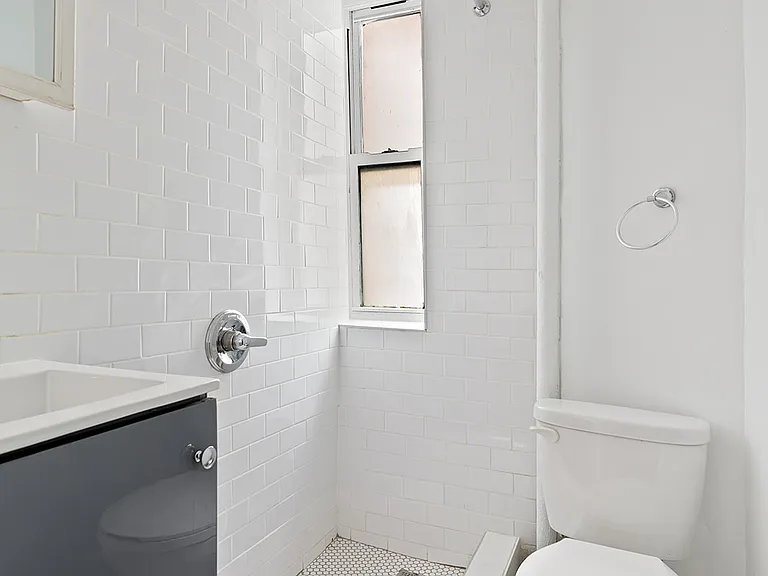 332 E 4th St #54 — Photo 6