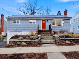 87 Symonds St, Dartmouth, NS B3A 3M1