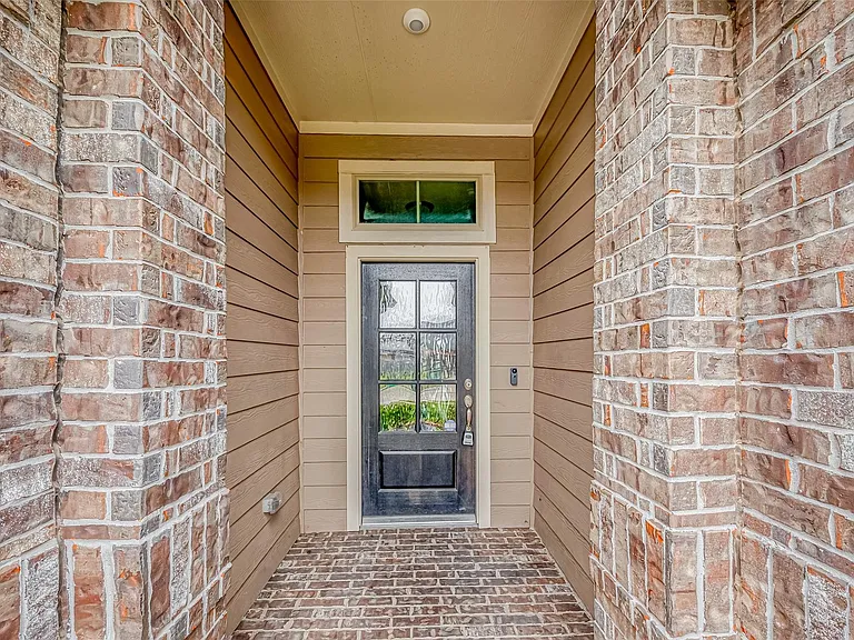 31118 Gulf Cypress Ln — Photo 8