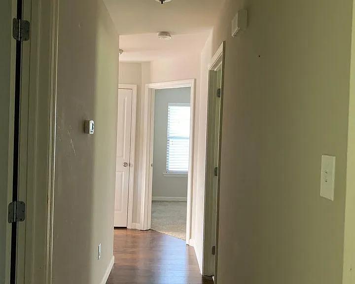 13712 Fox Hill Dr — Photo 10