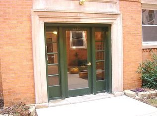 4427 N Whipple St APT 3B, Chicago, IL 60625