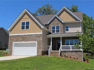 7927 Greylock Ridge Rd, Matthews, NC 28105