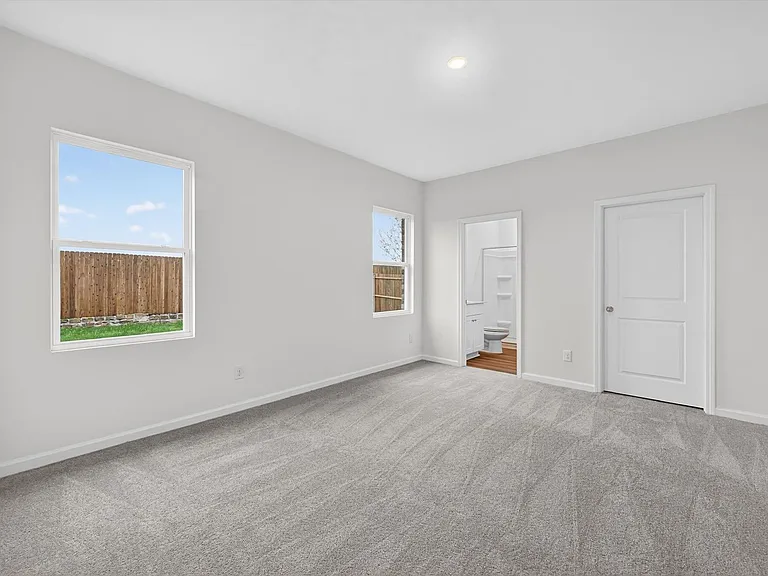 2128 Meadow Park — Photo 9
