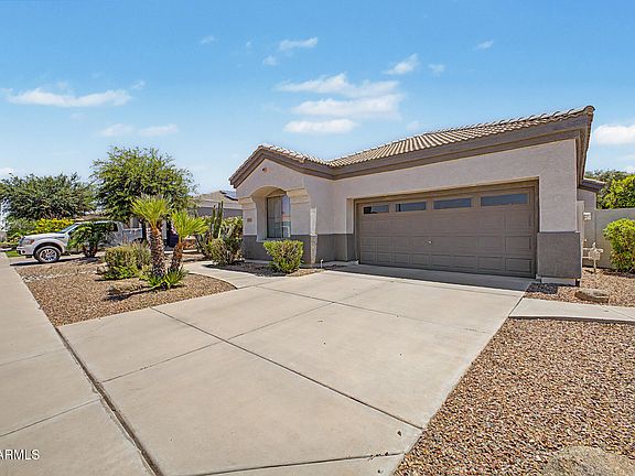 3rd image of 6823 S PINEHURST Drive