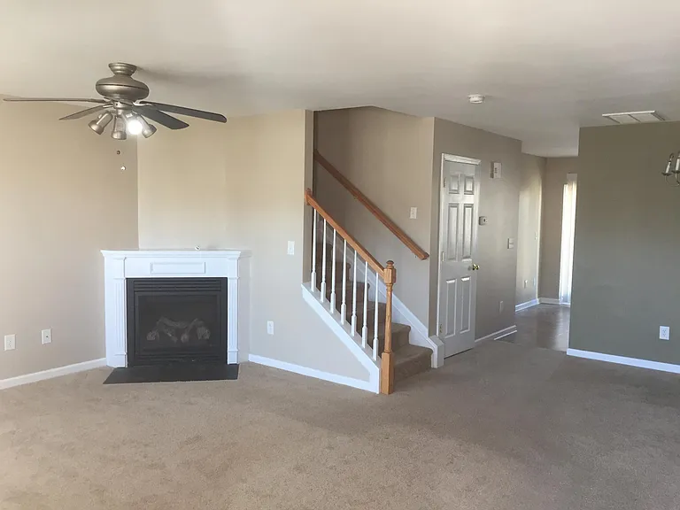 10143 Ballyclare Ct — Photo 7