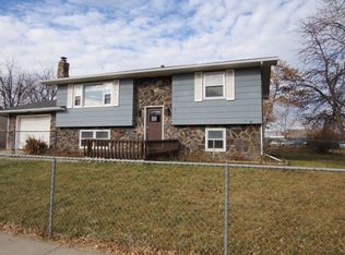 2 Anaconda Rd, Rapid City, SD 57701