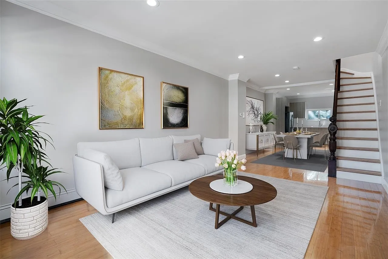 3 bed, 948 sqft, $2,500 — Photo 2
