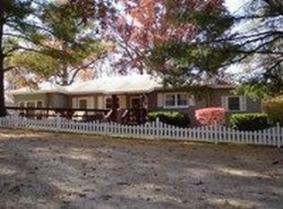 14825 Southlake Dr, De Soto, MO 63020