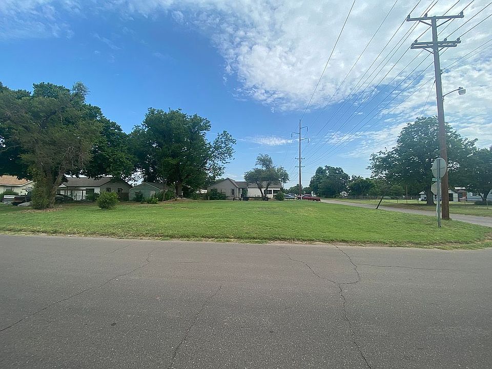 2nd image of 1102 Webster Ave