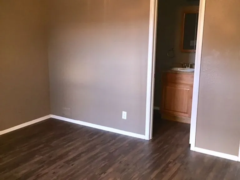 Boerne Townhomes — Photo 22