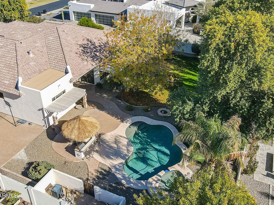 1st image of 2815 E Carob Drive
