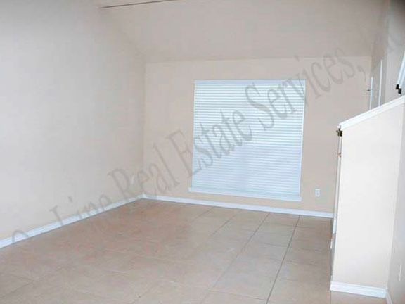 2nd image of 2350 Autumn Chase Loop Unit C