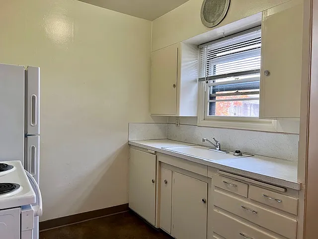 610 Washington St #2 — Photo 3