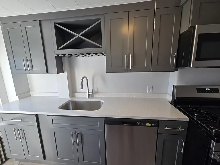 362 East St #3 — Photo 2