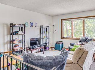 900-902 SE 9th Avenue, Minneapolis, MN 55433