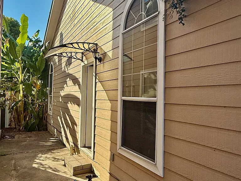 6322 Stillwell St #1 — Photo 8