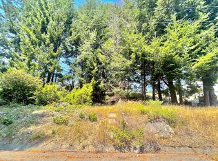 63 Spring Rd, Whitethorn, CA 95589