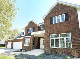 3697 Poplar Cir, Grand Forks, ND 58201