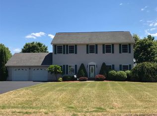 62 Josephs Dr, Saugerties, NY 12477