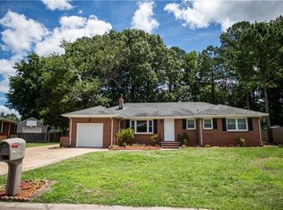 916 Richland Dr, Virginia Beach, VA 23464