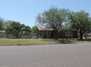 300 SW 10th St, Seminole, TX 79360