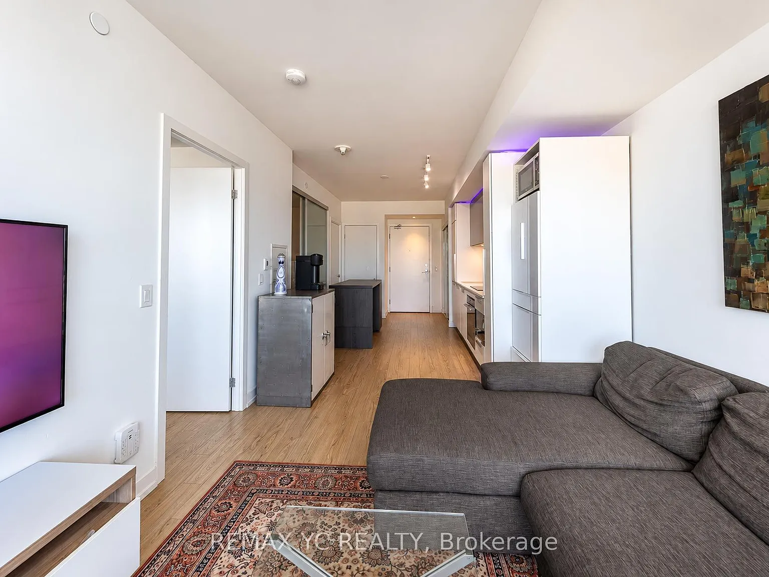 2 bed, $2,600 — Photo 3
