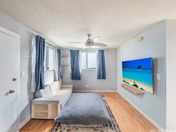1120 Hassinger St APT 301, Honolulu, HI 96822