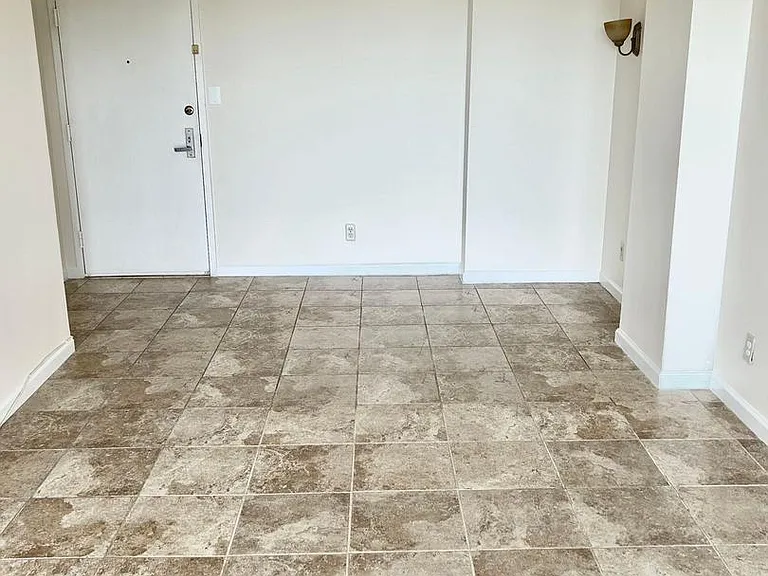 2311 Pimmit Dr #1205 — Photo 3