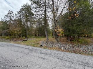 Stark Rd, Union Dale, PA 18470