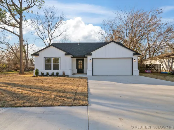 116 S Whitaker St, Pryor, OK 74361