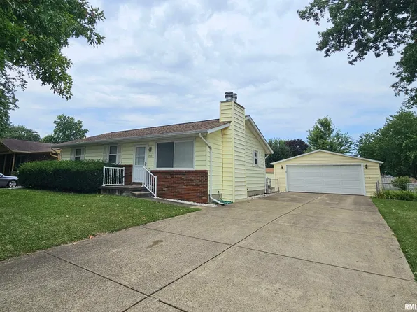 3029 Selkirk Rd, Springfield, IL 62702