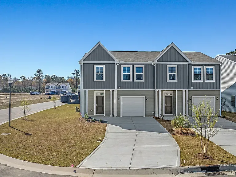 Building Photo - 246A Arnette Dr