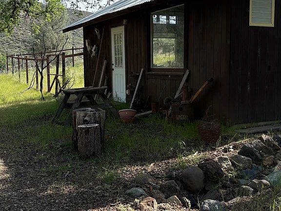2nd image of 1060 Snell Valley Road