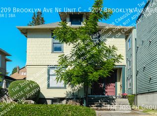 5209 Brooklyn Ave NE APT C, Seattle, WA 98105