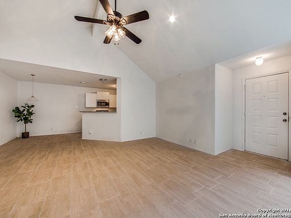 4th image of 2702 Mud Lake Dr
