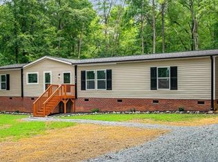 2832 Ladale Ln, Mebane, NC 27302