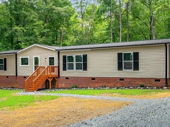 2832 Ladale Ln, Mebane, NC 27302