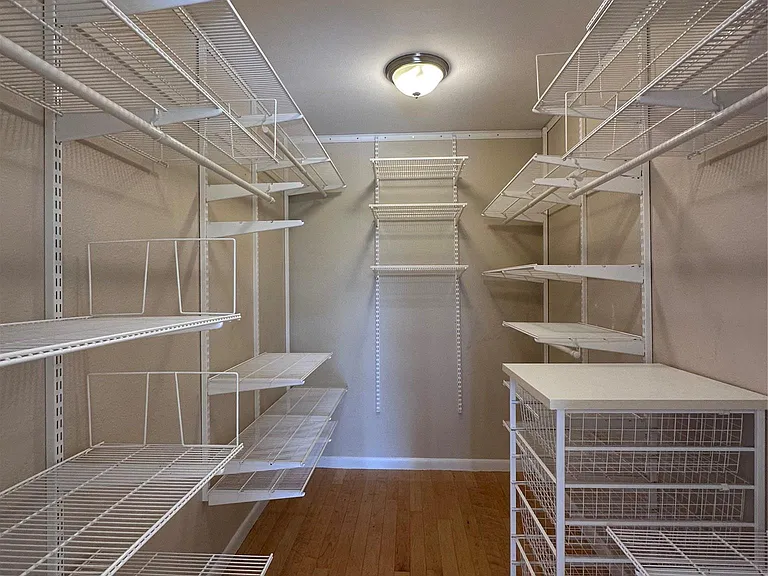 2409 Leon St #205 — Photo 14