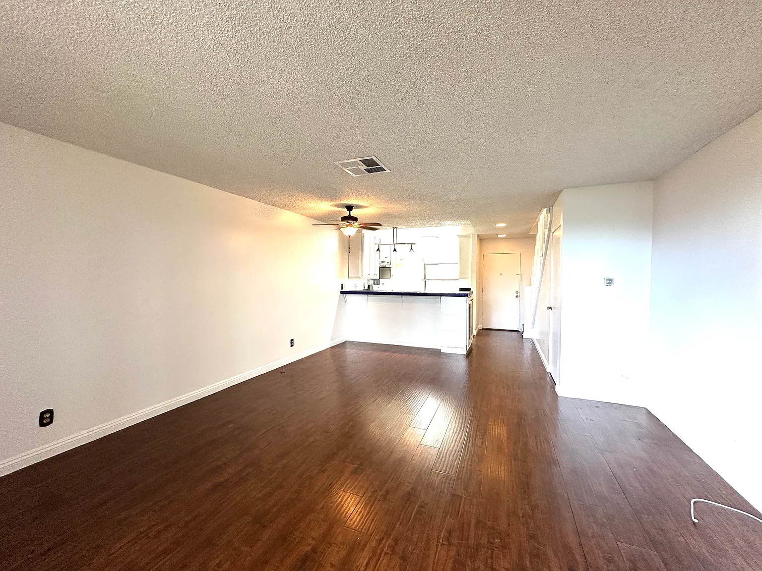 2 bed, 1056 sqft, $2,950 — Photo 3