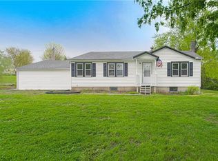 37901 E Jim Owens Rd, Oak Grove, MO 64075