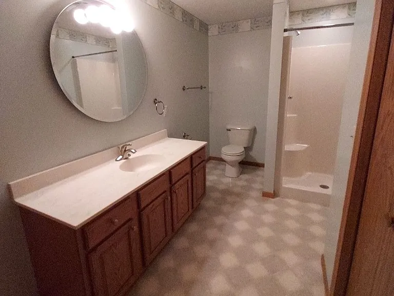 459 Jefferson St — Photo 19