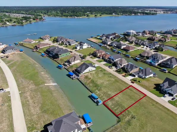 12590 Saint Louis Ct, Willis, TX 77318