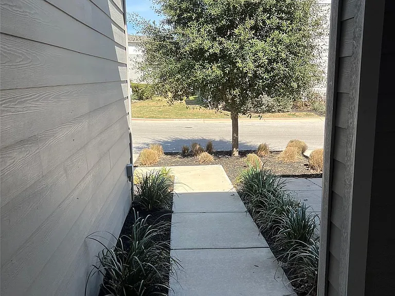 11204 Gadsen Ln #66 — Photo 23