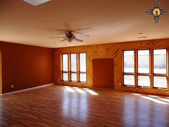 3rd image of 3622 Ciniza Dr