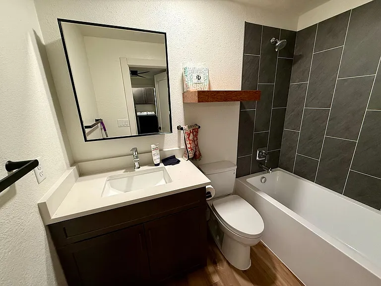 6465 Macarthur Dr — Photo 24