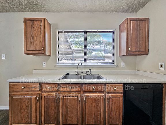 5th image of 9839 Kelton Dr