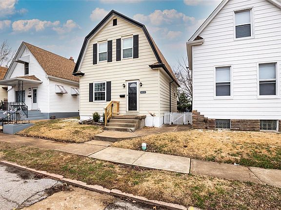 2nd image of 6830 Salzburger Ave